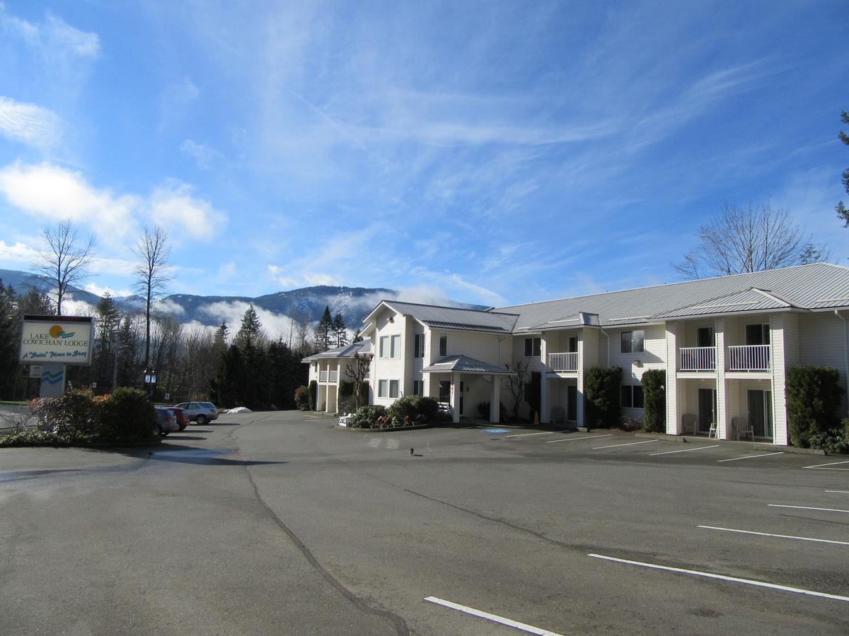 Lake Cowichan Lodge Экстерьер фото
